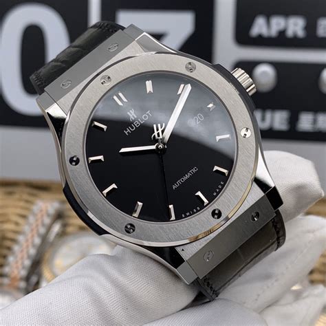 đồng hồ hublot 1 1